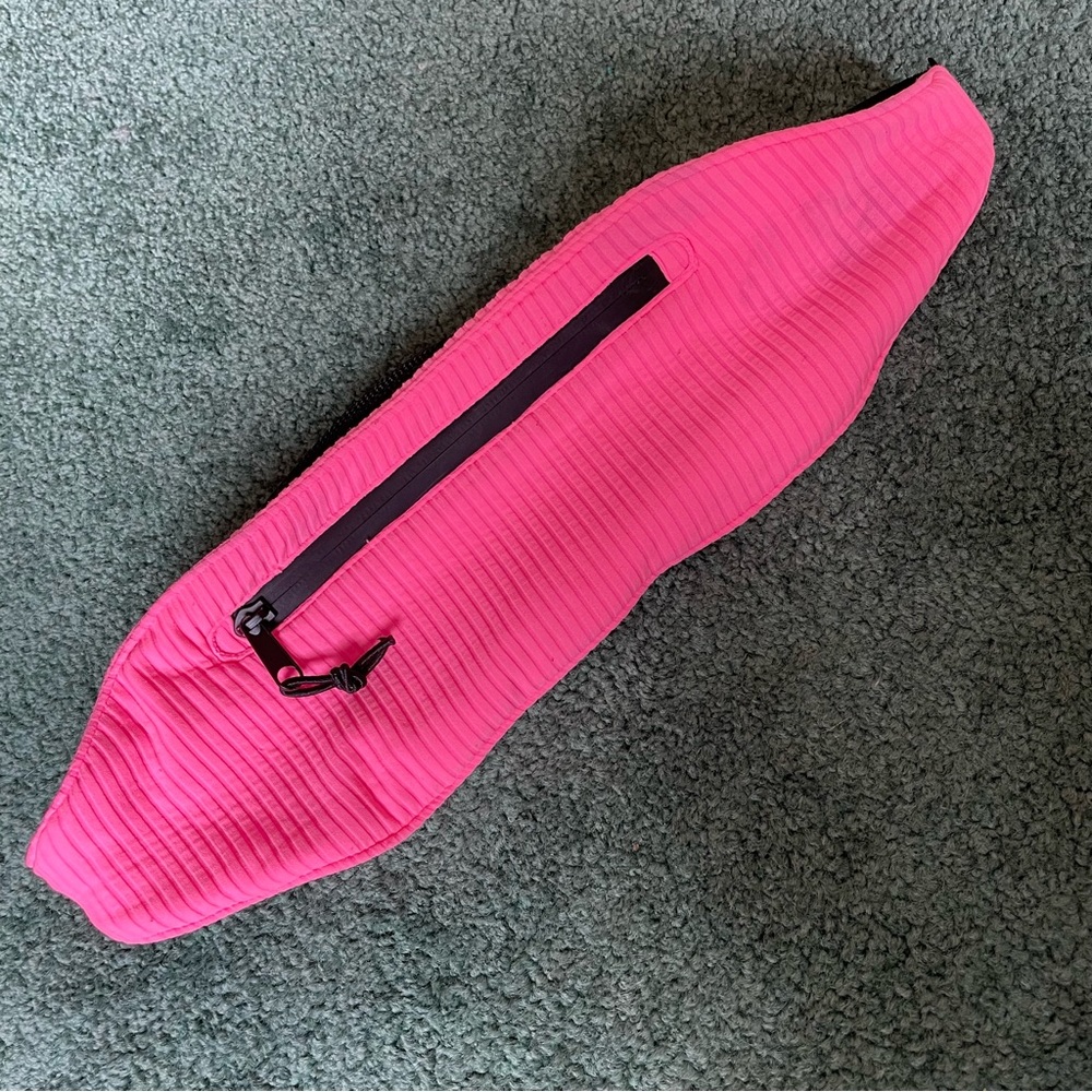 TRIANGL Neon Pink Belt Bag / Fanny Pack - Picture 2 of 7